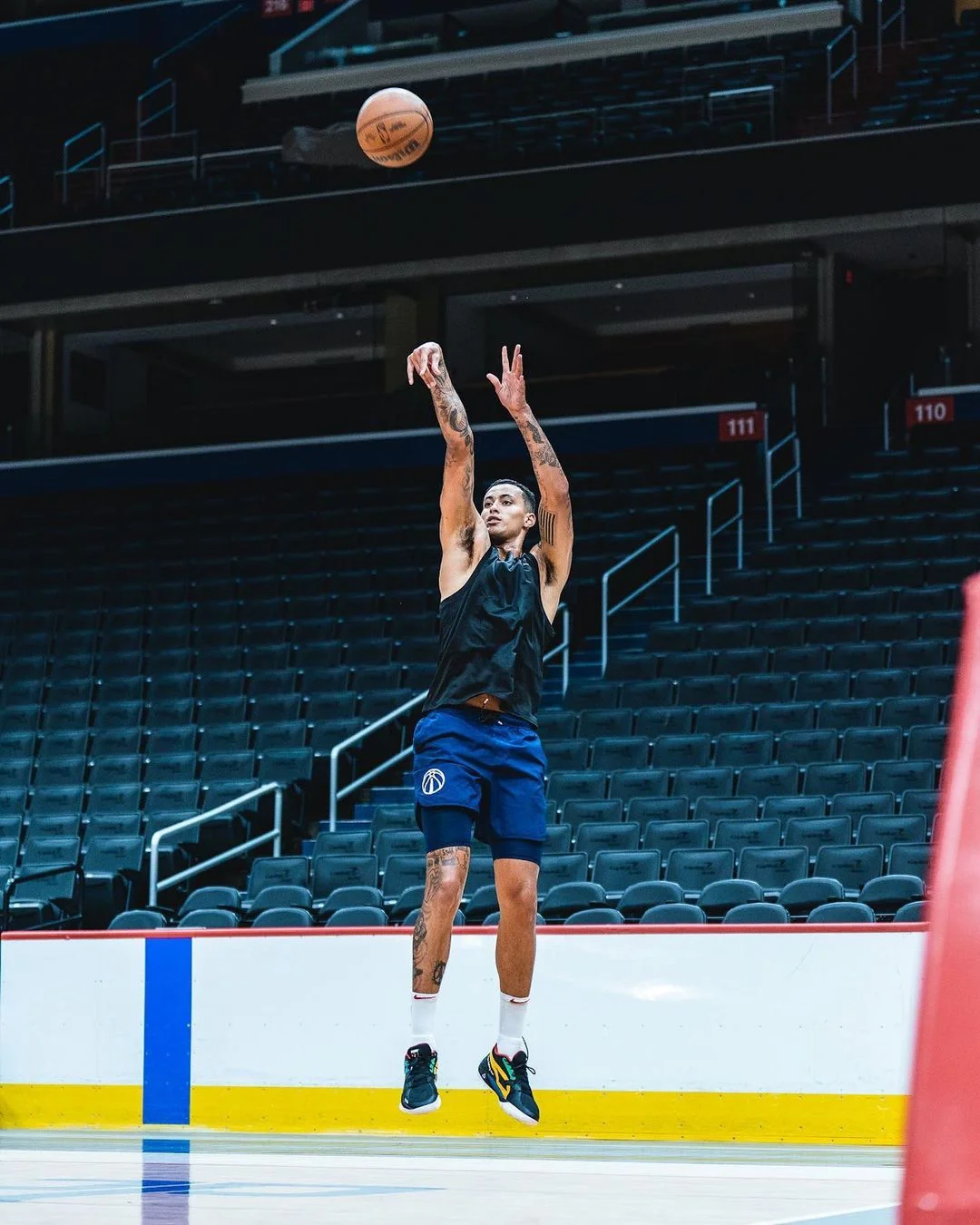 包含阿根廷男篮轻取篮网,凯尔·库兹马一己之力扛起全队的词条 包含阿根廷男篮轻取篮网,凯尔·库兹马一己之力扛起全队的词条