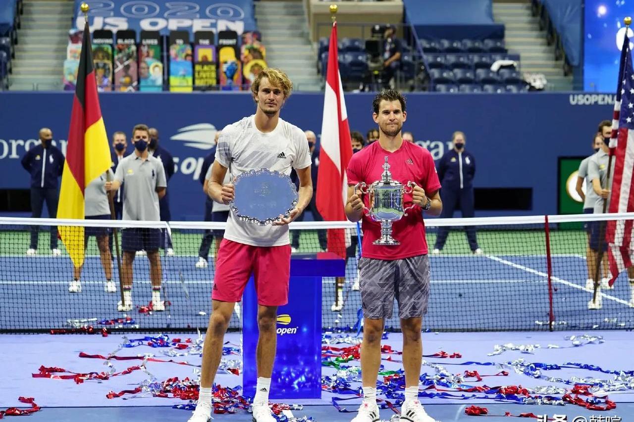 LOL电竞动态-欧洲网球队鏖战美国网球队，兹维列夫统治全场的简单介绍