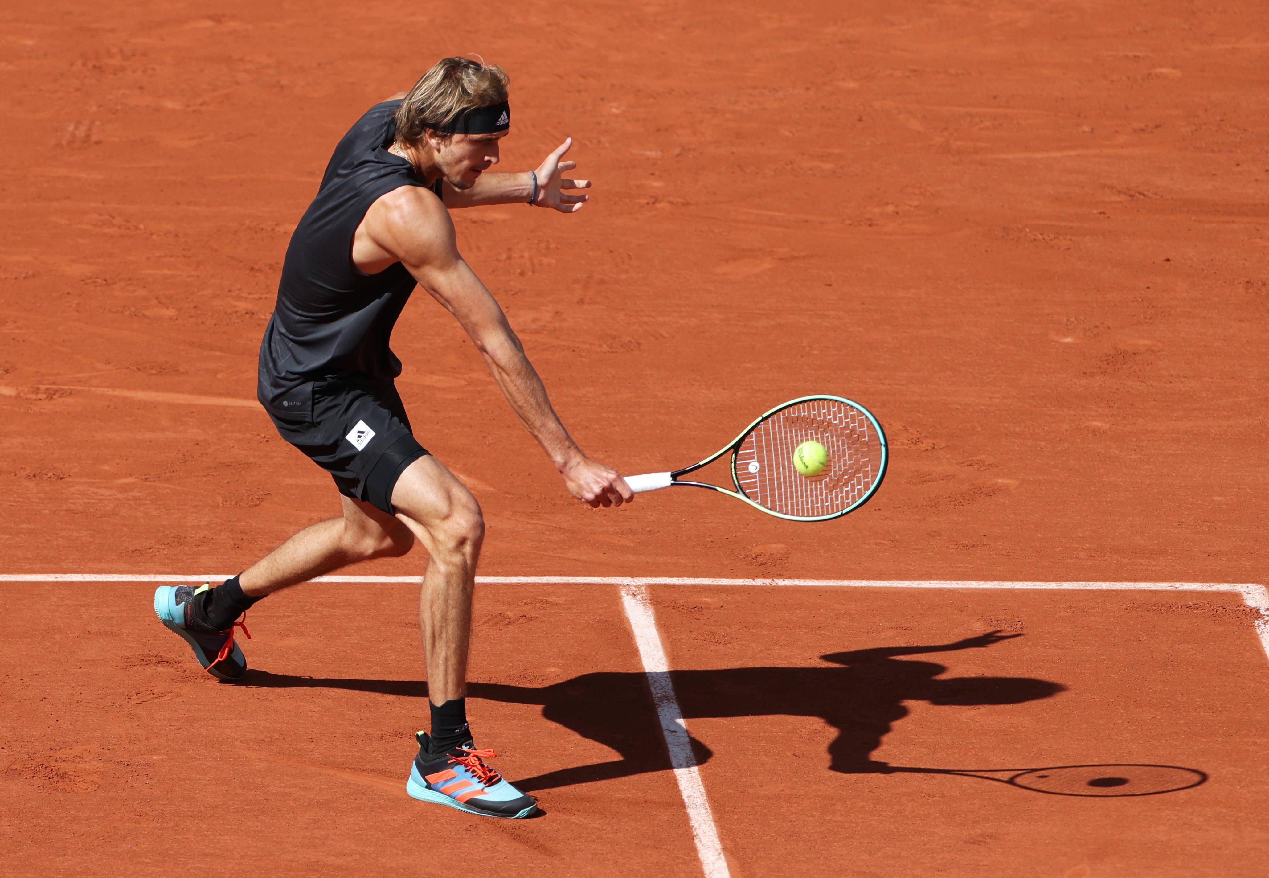 英国网球队强势法国网球队,兹维列夫制霸全场的简单介绍 英国网球队强势法国网球队,兹维列夫制霸全场的简单介绍