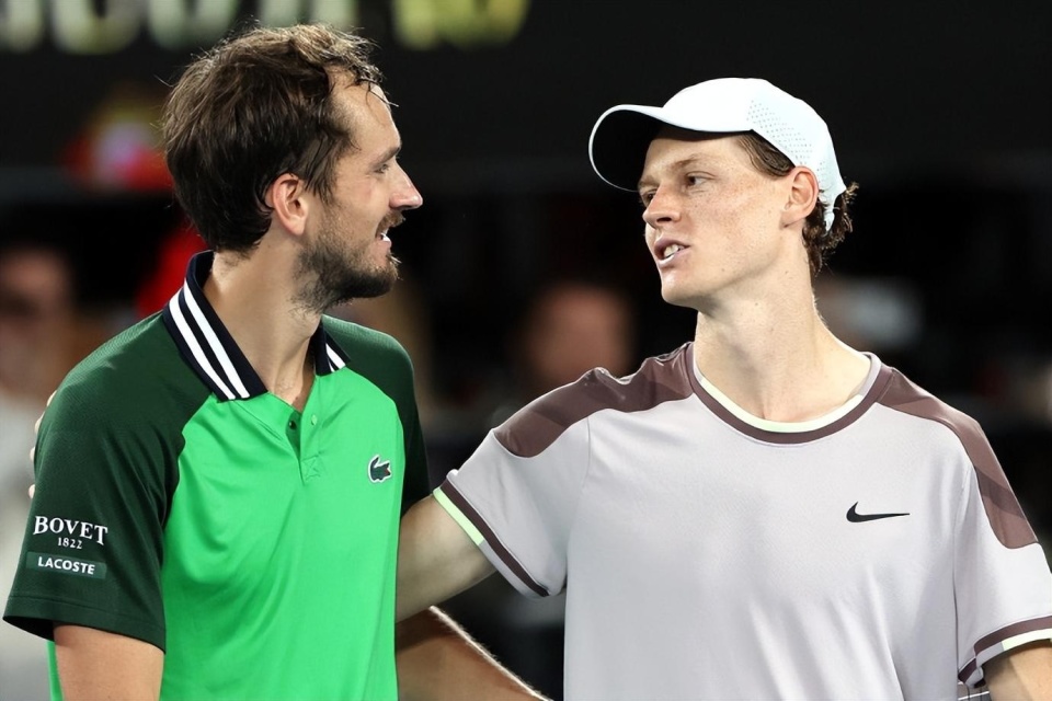 LOL英雄联盟投注-包含澳大利亚网球队完胜英国网球队，梅德韦杰夫关键制胜的词条