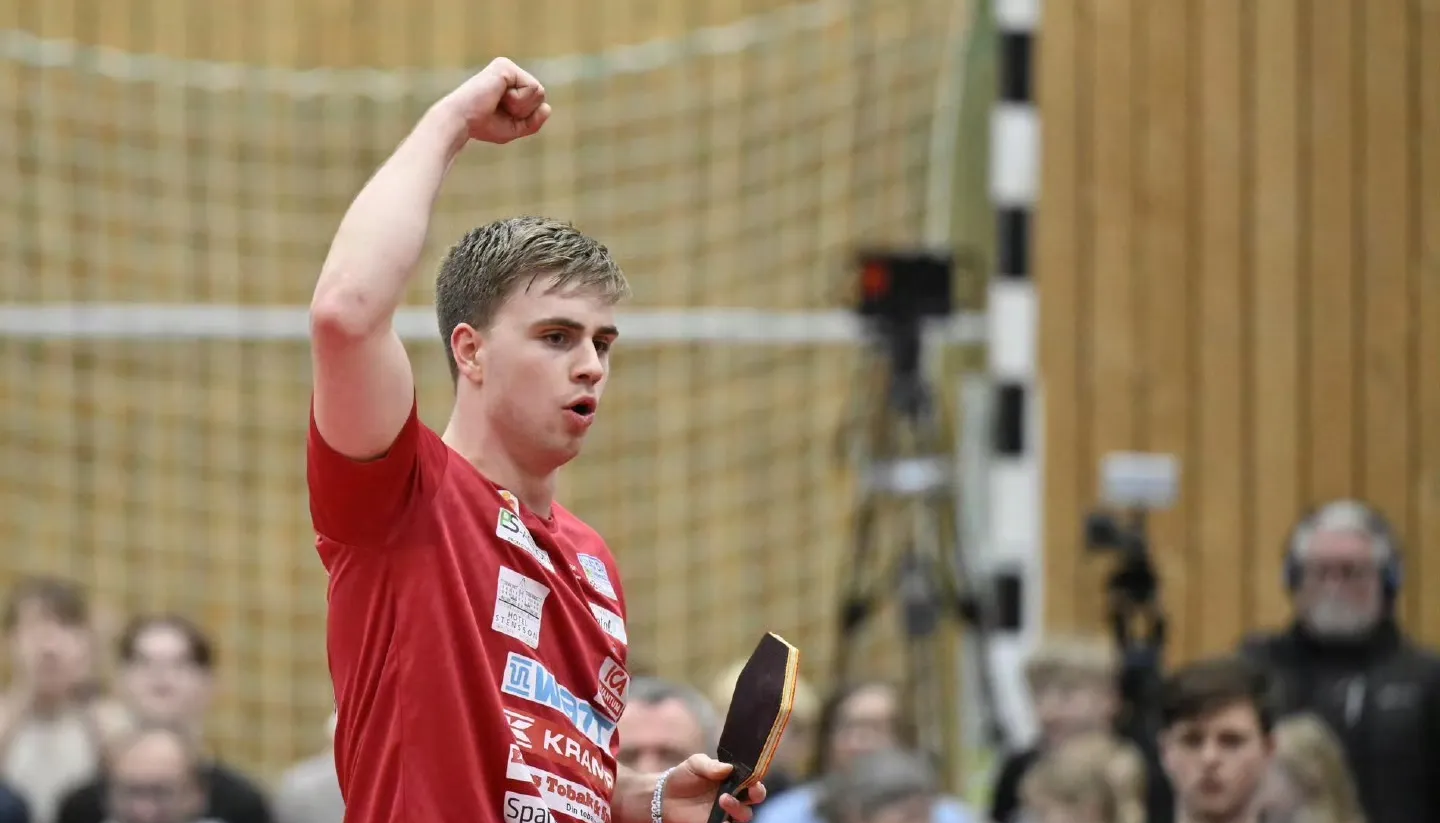 包含瑞典乒乓球队横扫比利时乒乓球队,奥恰洛夫送出助攻的词条 包含瑞典乒乓球队横扫比利时乒乓球队,奥恰洛夫送出助攻的词条