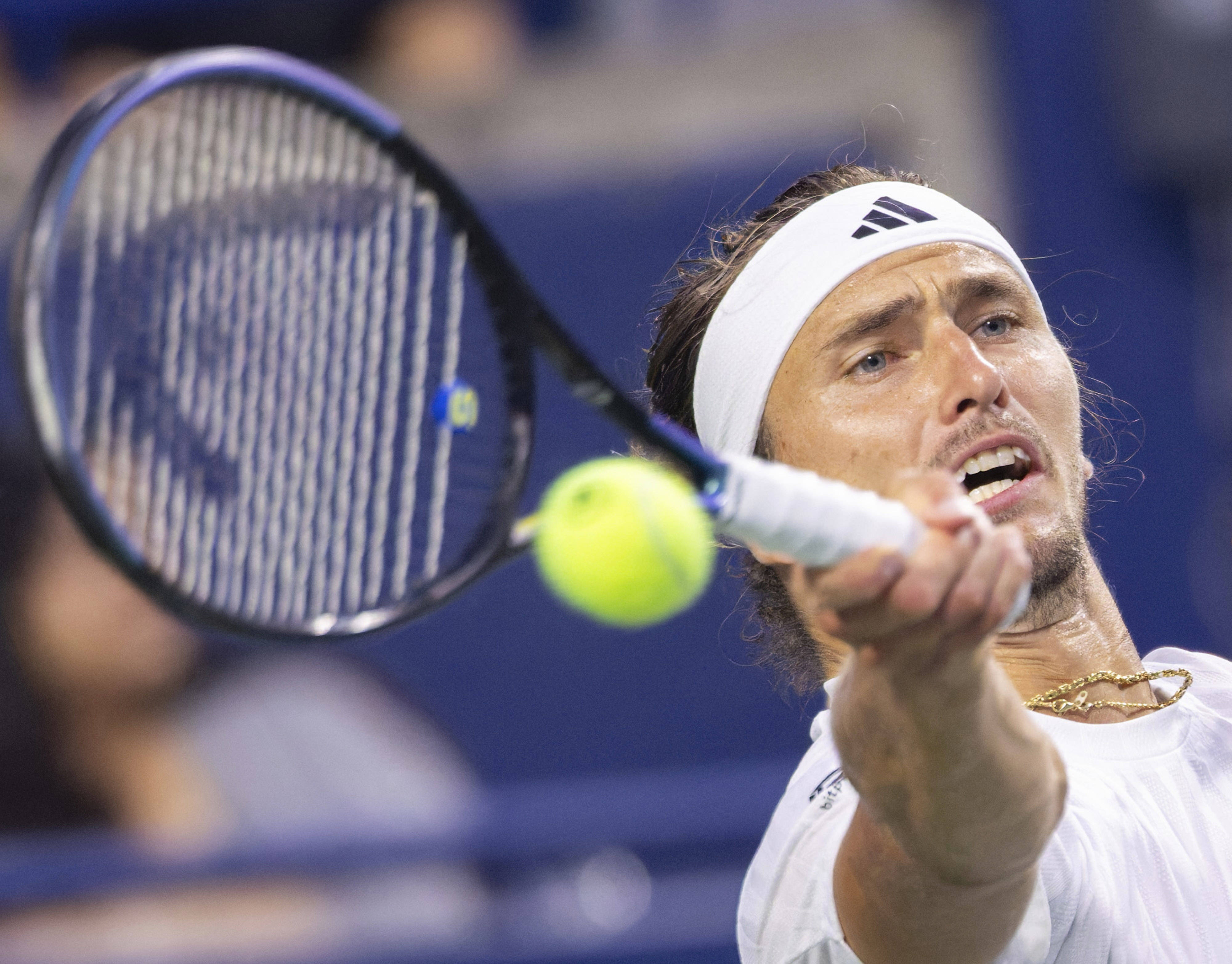 澳大利亚网球队横扫英国网球队，兹维列夫关键制胜