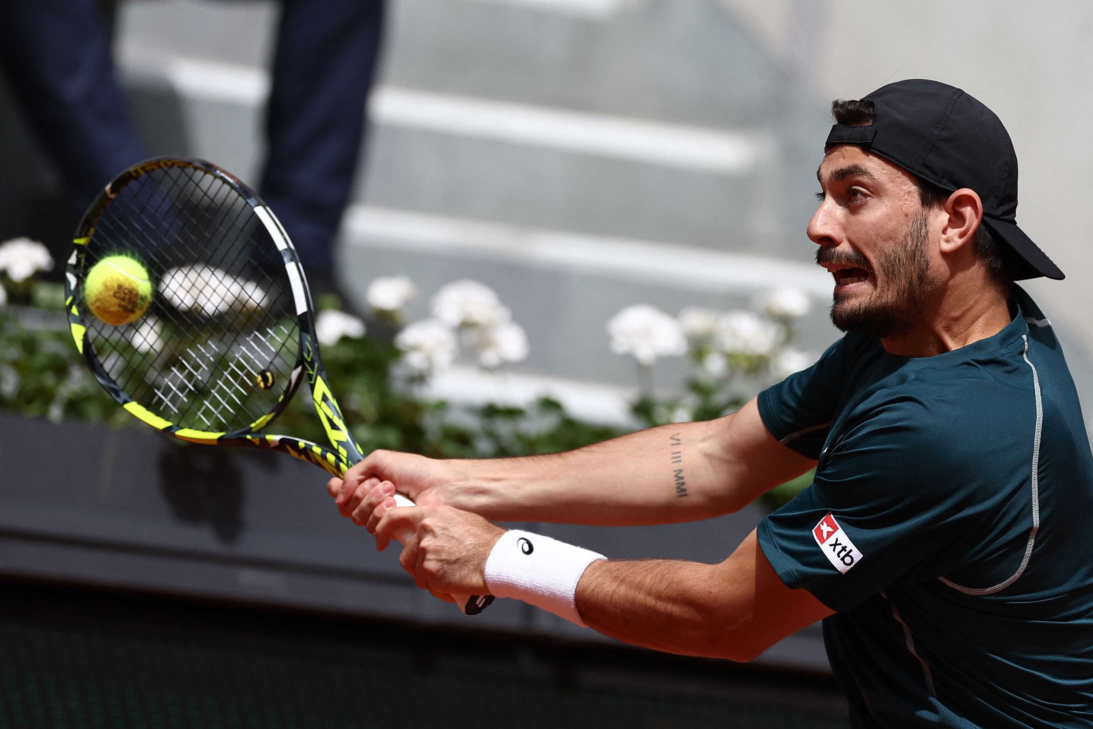 英国网球队横扫法国网球队，阿尔卡拉斯完成帽子戏法