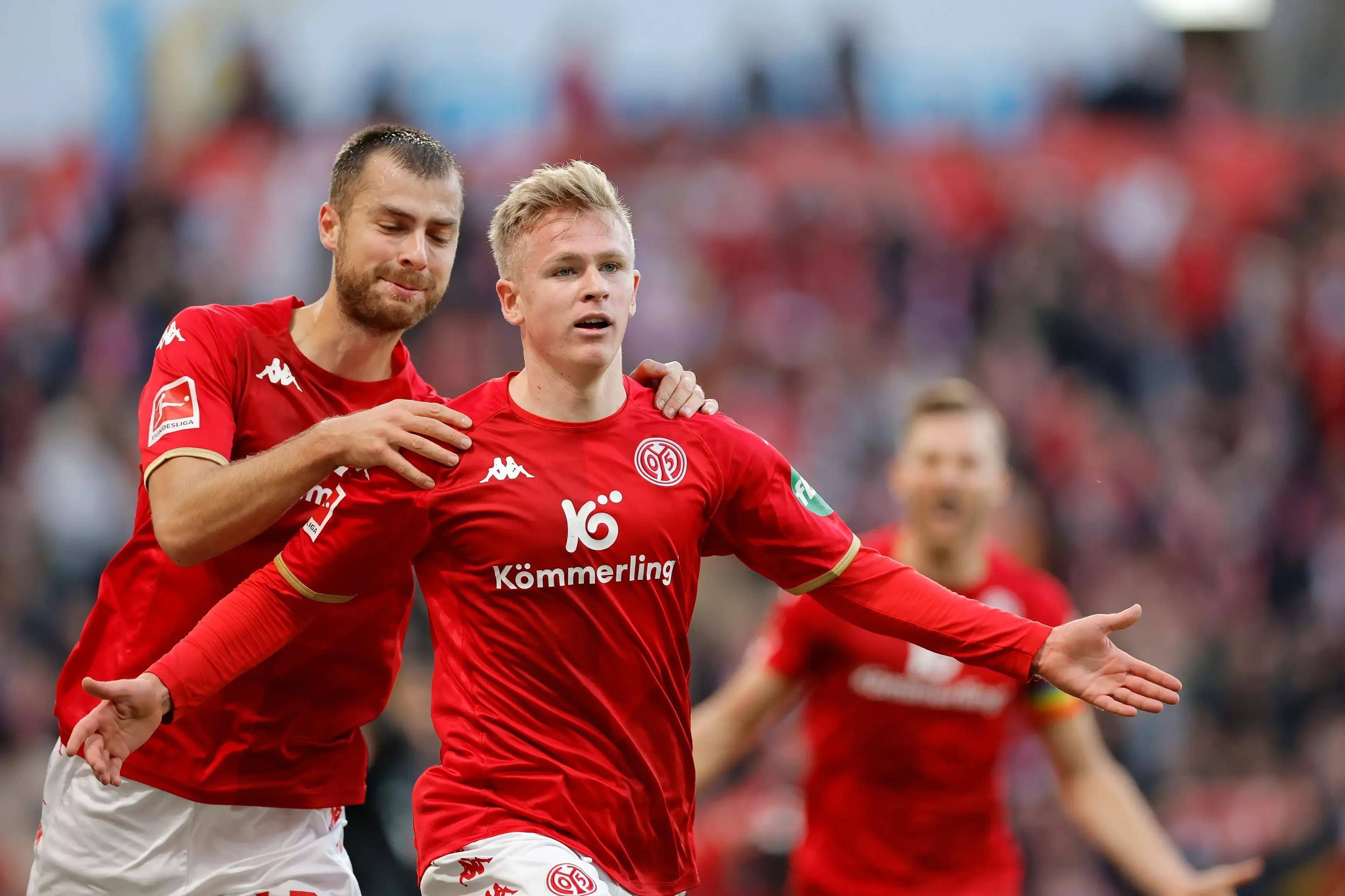 LOL直播入口-紧张激烈的对决中，球队笑到最后的简单介绍