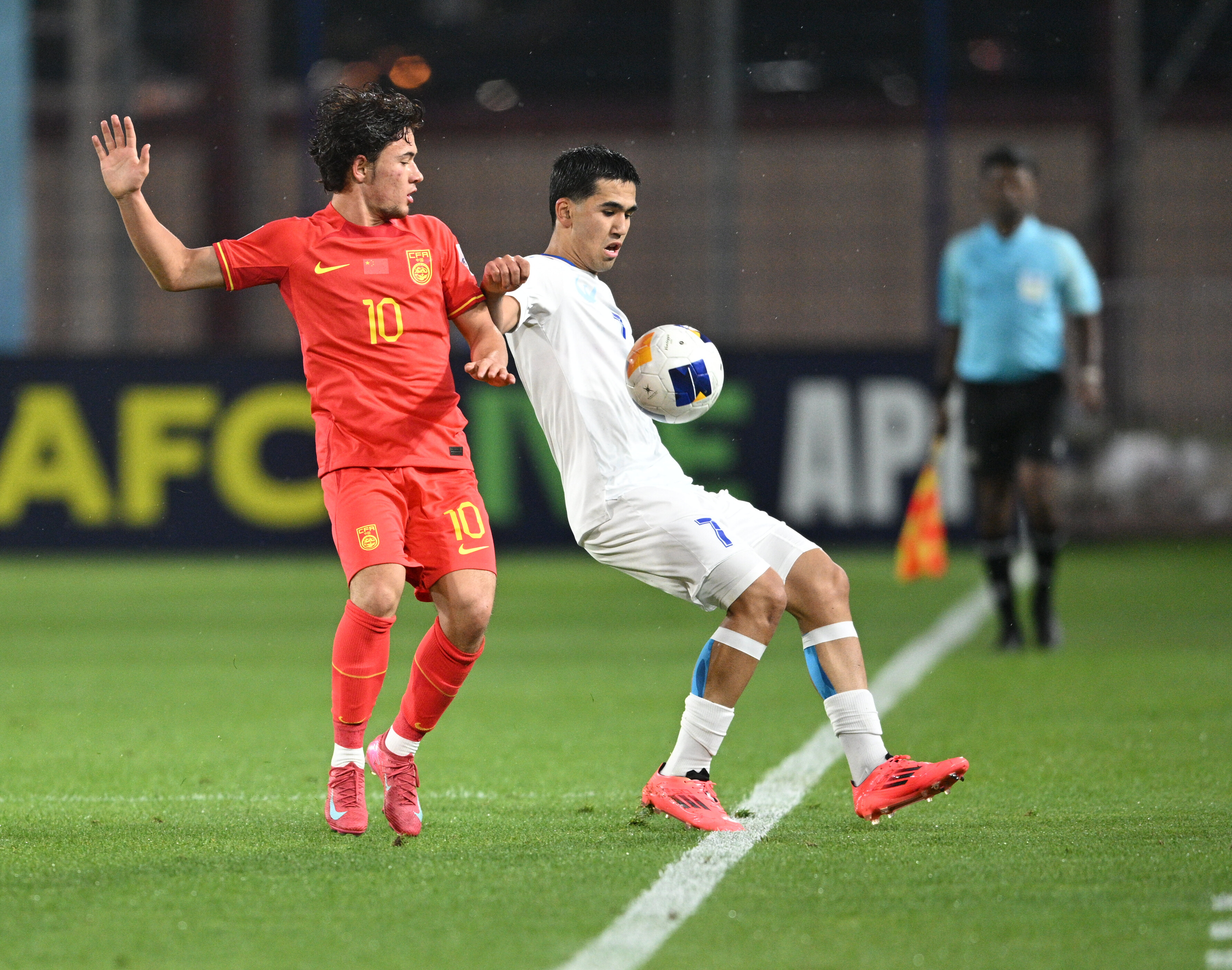 LPL赛事观看-塞尔维亚队在高压对决中力挫对手，晋级机会大增的简单介绍