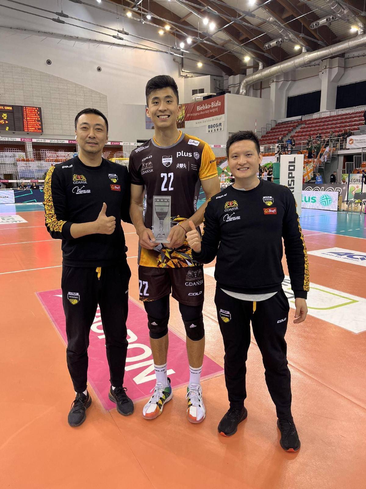 波兰队逆转英格兰队,张继科关键制胜的简单介绍 波兰队逆转英格兰队,张继科关键制胜的简单介绍