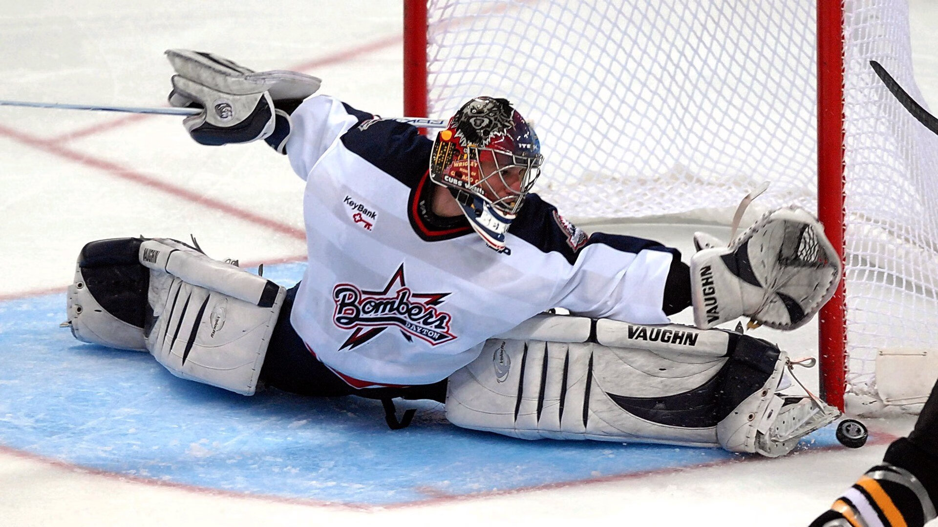 LOL英雄联盟投注-南半球的铁壁与地中海的浪花，特奥无争议全场最佳，澳大利亚1-0力克尼斯